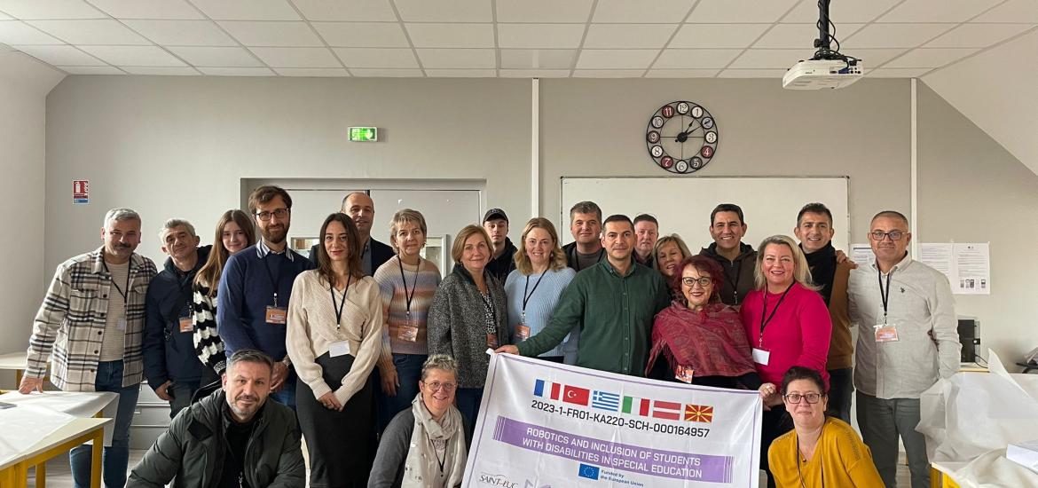"Robotics and Inclusion of Students with Disabilities in Special Education" isimli projemizin birinci hareketliliğini Fransa da gerçekleştirdik.
